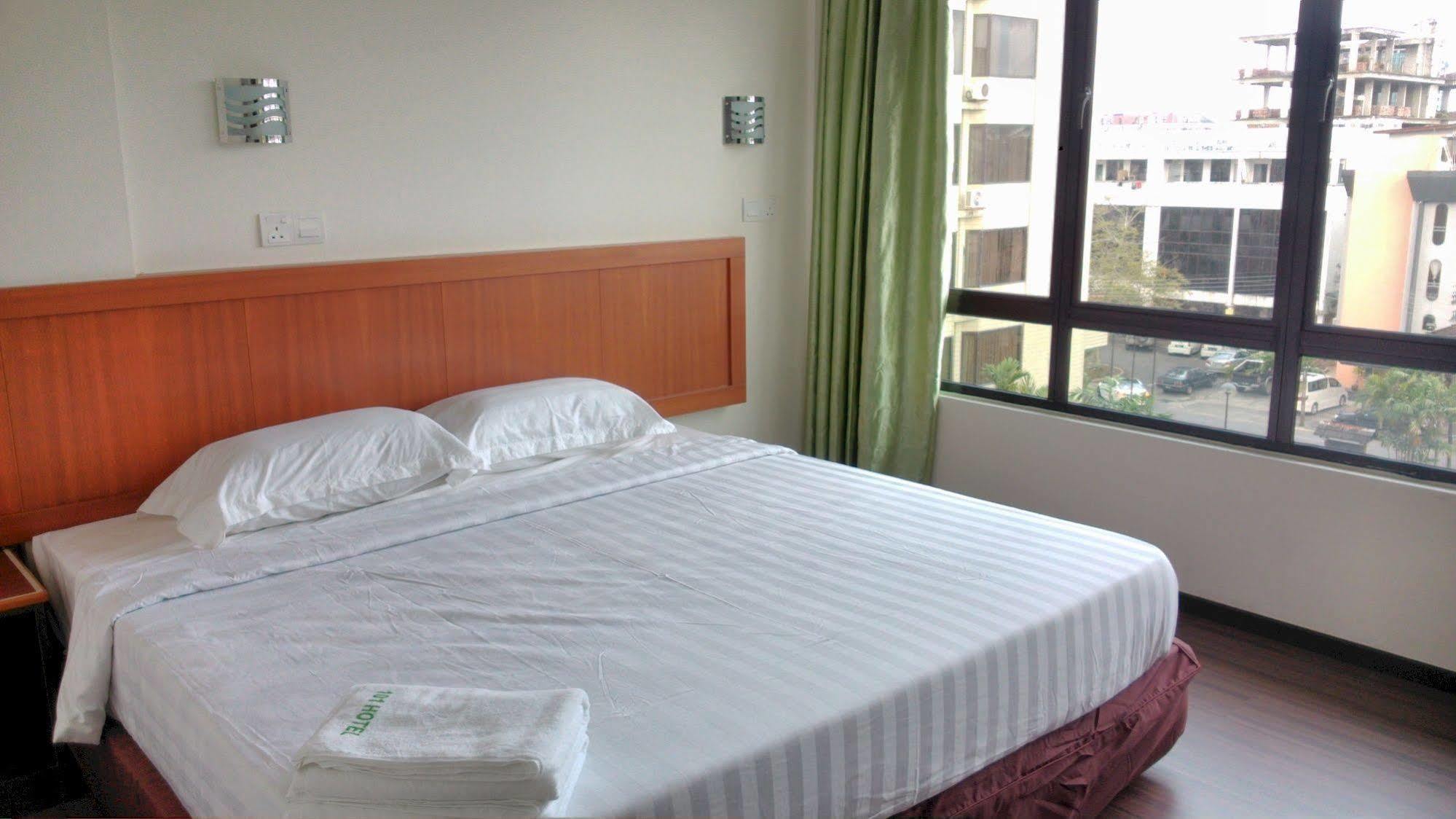 101 Hotel Miri Exterior photo